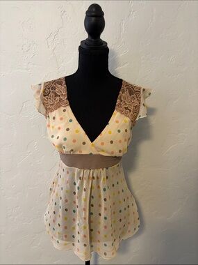 Cream Polka Dot V-Neck Tunic with Brown Lace Shoulders